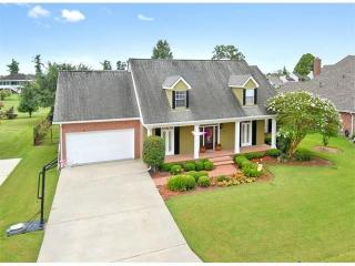 1700 Lake Salvador Dr, Harvey, LA 70058-5154