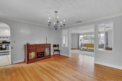 2129 Boulevard, Hartford CT  06107-2612 exterior