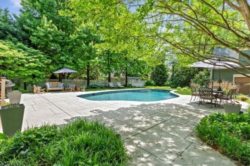 158 Lorraine Ave, Montclair NJ  07043-1913 exterior