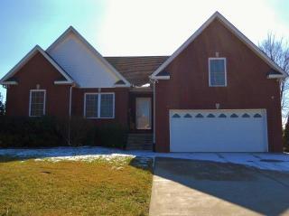 212 Foxrun, Springfield TN  37172-5032 exterior