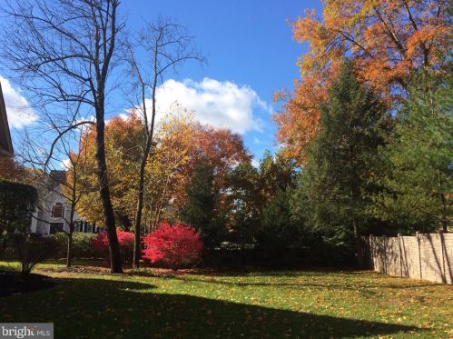 108 Gift Cir, Prospectville PA 19002-2732 exterior