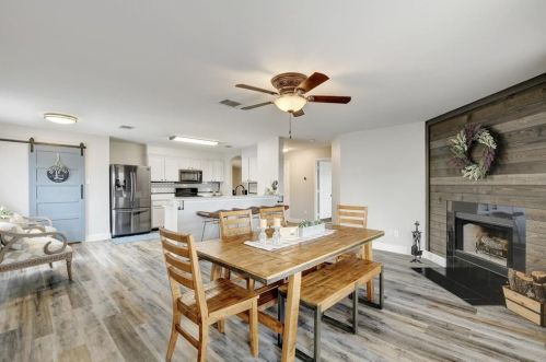 119 Salado Dr, Uhland, TX 78640-5578