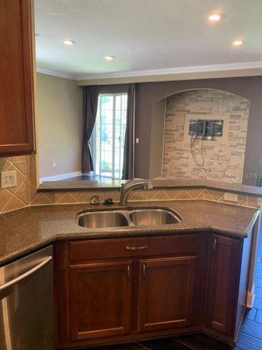 6737 Eagle Feather Dr, Riverview FL  33578-8817 exterior