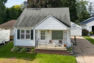129 Tobacnoir St, Kaukauna, WI 54130-1664