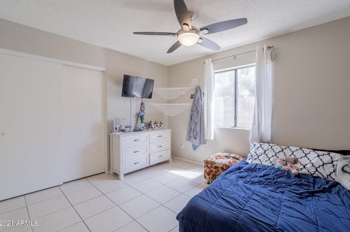 6319 Turquoise Ave, Glendale AZ 85302-1037 exterior