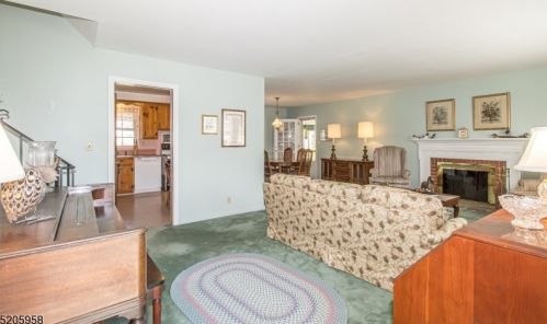 120 Forest Rd, Fanwood, NJ 07023-1305