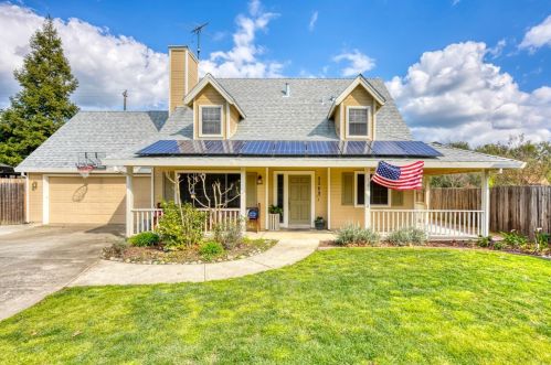 3569 Silver Ranch Ave, Loomis, CA 95650-9572