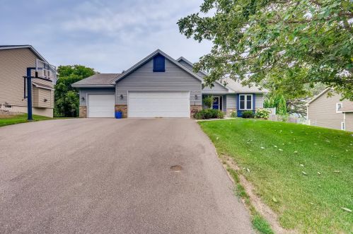 6073 Falcon Ridge Trl, Saint Paul, MN 55124-5720
