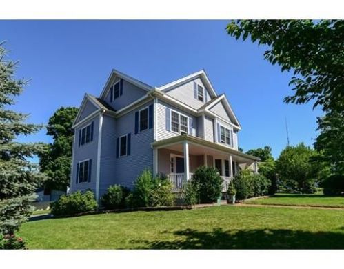 2 Gerber Cir, Needham, MA 02494-1460