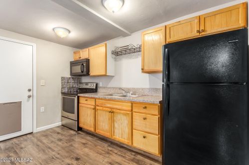 212 Columbia St, Tucson, AZ 85714-2516