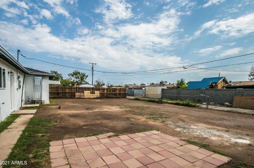 1033 30 Ave, Phoenix AZ 85017-1105 exterior