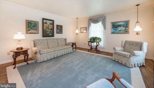 209 Knapp Rd, Lansdale PA 19446-1731 exterior