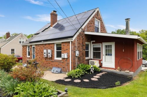 236 Maryland Dr, Glenshaw PA  15116-1724 exterior