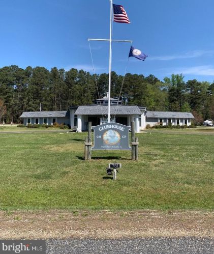 211 Erica Dr, Montross VA  22520-4154 exterior