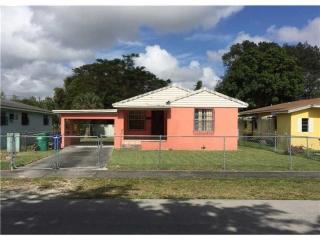 1111 77th St, Miami, FL 33150-3256