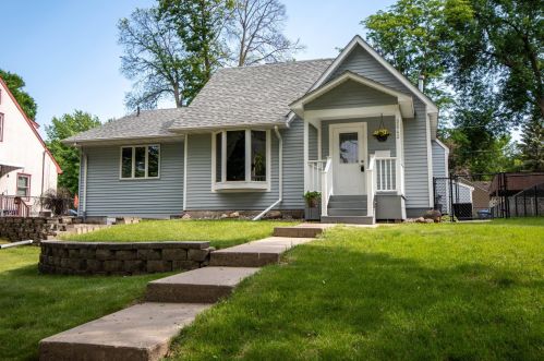2642 5th Ave, Saint Paul, MN 55109-3120