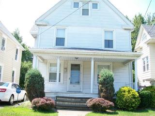 923 14th St, Lorain, OH 44052-3548