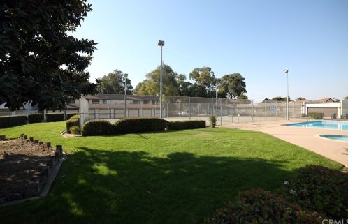 908 Regent Ct, Santa Maria, CA 93454-4644