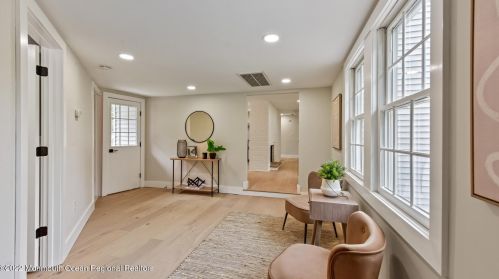 95 Roosevelt Cir, Tinton Falls NJ  07701-5824 exterior