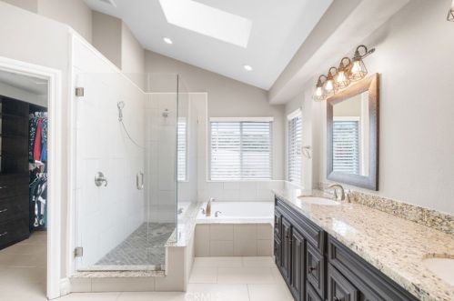 31695 Corte Rosario, Temecula CA  92592-6479 exterior