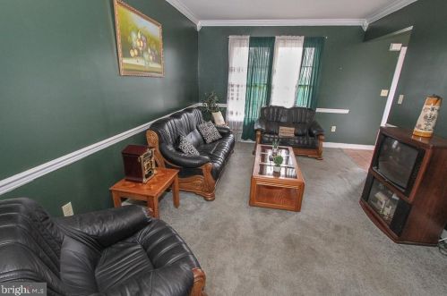 208 Micklitz Dr, Pottstown, PA 19464-1458