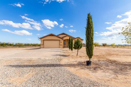 4611 349th Dr, Tonopah, AZ 85354-4600