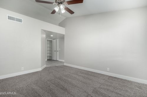 6514 Turquoise Ave, Glendale AZ 85302-1037 exterior