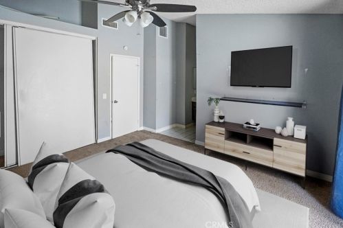 45124 Watford Ave, Lancaster CA  93535-2672 exterior