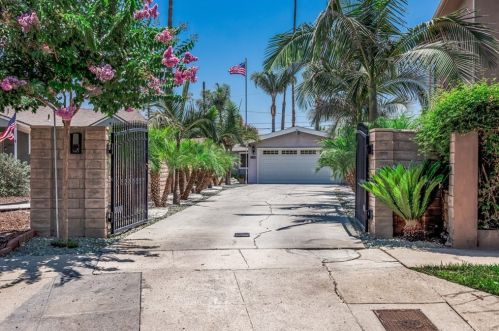 15340 Lemac St, Van Nuys, CA 91406-2012