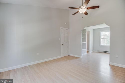 10600 Woodland Dr, Fredericksburg VA  22407-7759 exterior