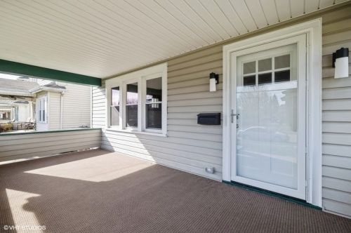 121 Garfield Ave, New Castle, PA 16105-2543