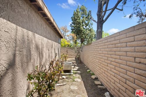 9362 Tudor Ln, Garden Grove CA  92841-3427 exterior