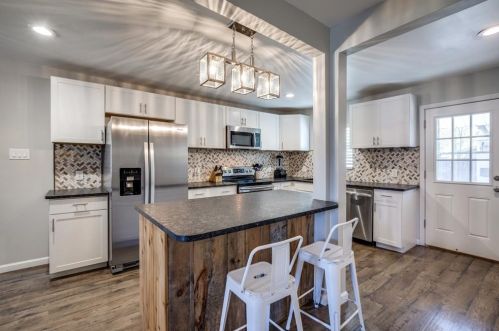 1003 Poindexter Ave, Cleburne TX 76033-4358 exterior