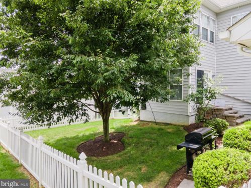 424 Prospect Hill Blvd, Charles Town WV  25414-5498 exterior