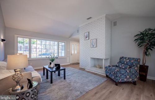 1912 Beechwood Dr, Wilmington, DE 19810-4359