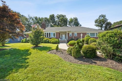 187 Crestwood Dr, South Orange, NJ 07079-1112