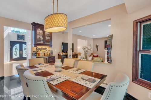 142 Serpentine Dr, Morganville NJ  07751-1400 exterior