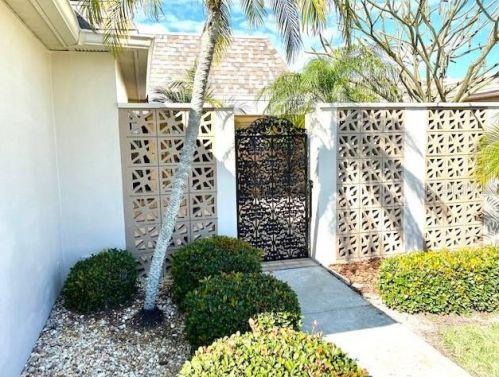 355 Boca Ciega Point Blvd, Saint Petersburg, FL 33708-2736