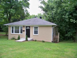 1634 Vogler St, Winston Salem, NC 27107-3525