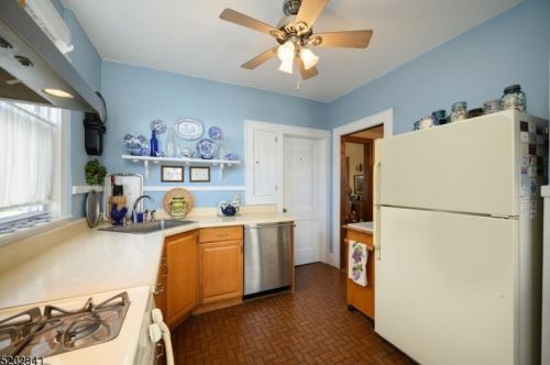 369 Walnut St, Nutley NJ  07110-1336 exterior