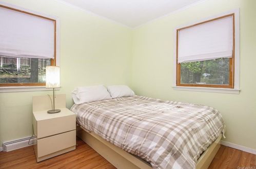 175 Ramona Ct, Yorktown Hgts NY  10598-3318 exterior