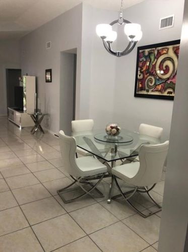 20549 1st St, Hollywood FL  33029-5023 exterior