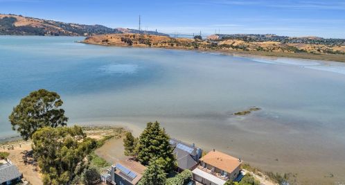 1392 K St, Benicia, CA 94510-2445