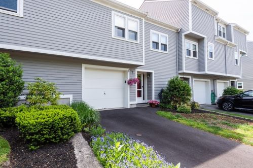 5 Griswold Dr, Salem, MA 01970-6702