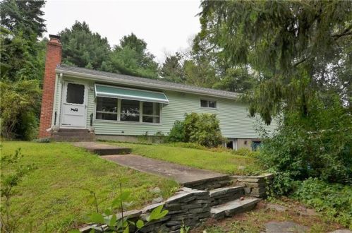 390 Read St, Seekonk, MA 02771-1405