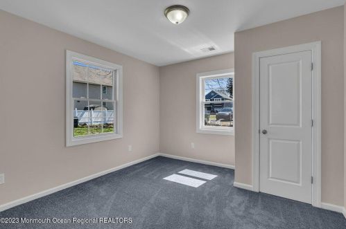 115 Springdale Ave, Tinton Falls NJ  07724-2628 exterior