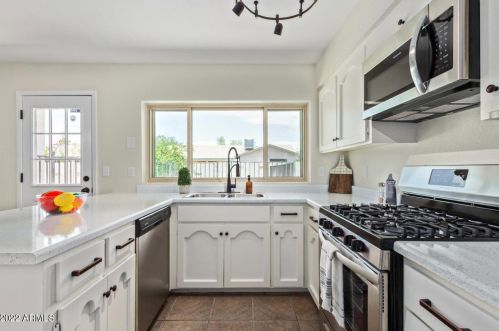 2840 Enid Ave, Mesa, AZ 85204-4728