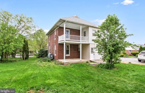 792 Delta Rd, Red Lion PA  17356-9167 exterior