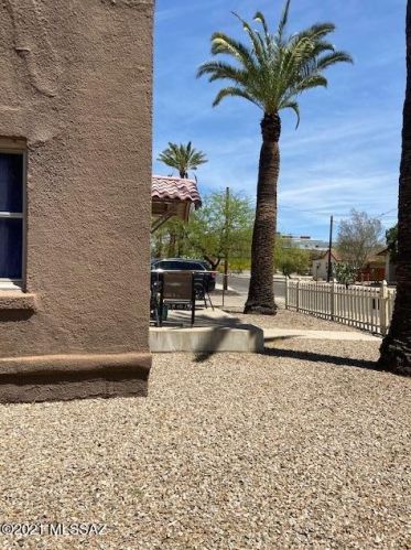 905 Drachman St, Tucson, AZ 85719-4020