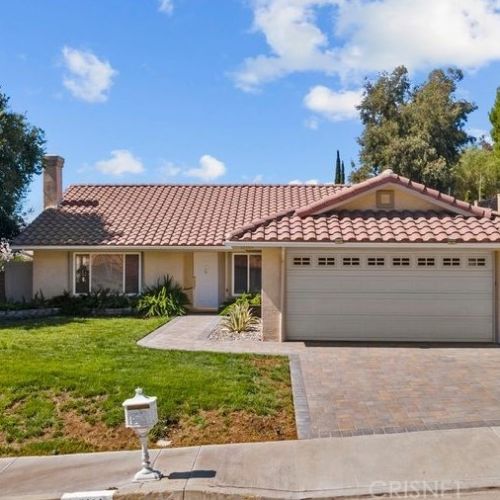 17144 Canvas St, Santa Clarita, CA 91387-3156